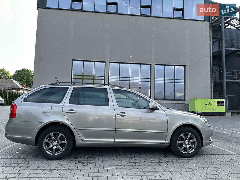 Универсал Skoda Octavia 2011 в Нововолынске