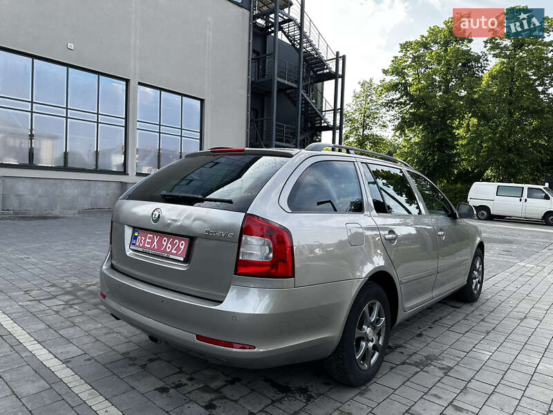 Универсал Skoda Octavia 2011 в Нововолынске