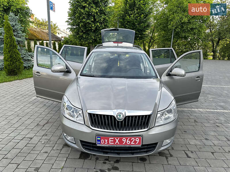 Универсал Skoda Octavia 2011 в Нововолынске