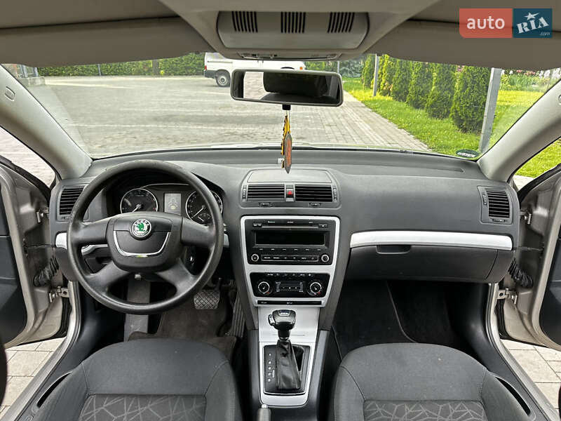 Универсал Skoda Octavia 2011 в Нововолынске