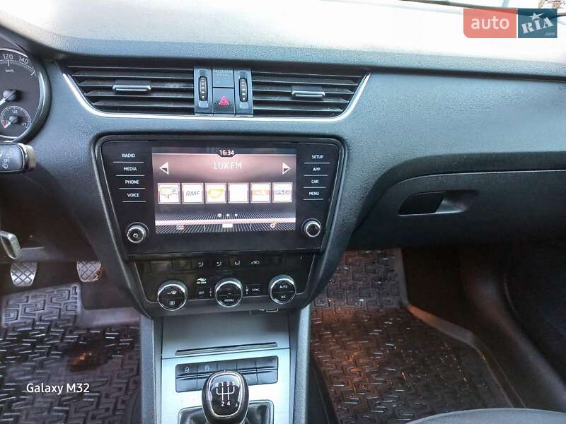 Универсал Skoda Octavia 2020 в Богородчанах