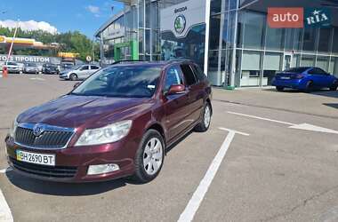 Универсал Skoda Octavia 2011 в 