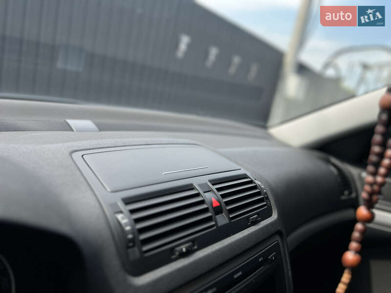Ліфтбек Skoda Octavia 2011 в Шептицькому
