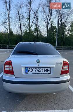 Ліфтбек Skoda Octavia 2004 в 