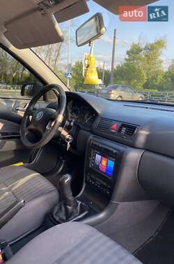 Ліфтбек Skoda Octavia 2004 в 