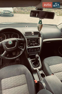 Універсал Skoda Octavia 2012 в 