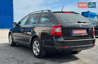 Универсал Skoda Octavia 2012 в 