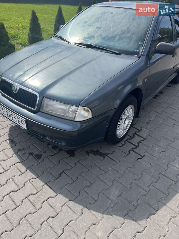 Універсал Skoda Octavia 2000 в Чернівцях