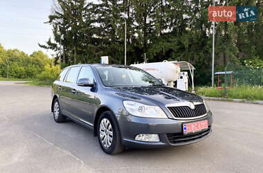 Универсал Skoda Octavia 2009 в Староконстантинове