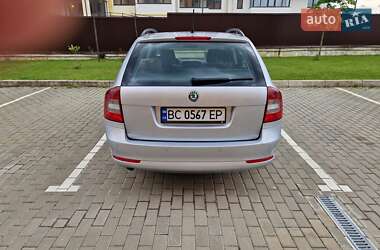 Универсал Skoda Octavia 2011 в 