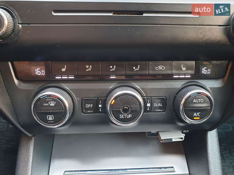 Лифтбек Skoda Octavia 2015 в Мукачево