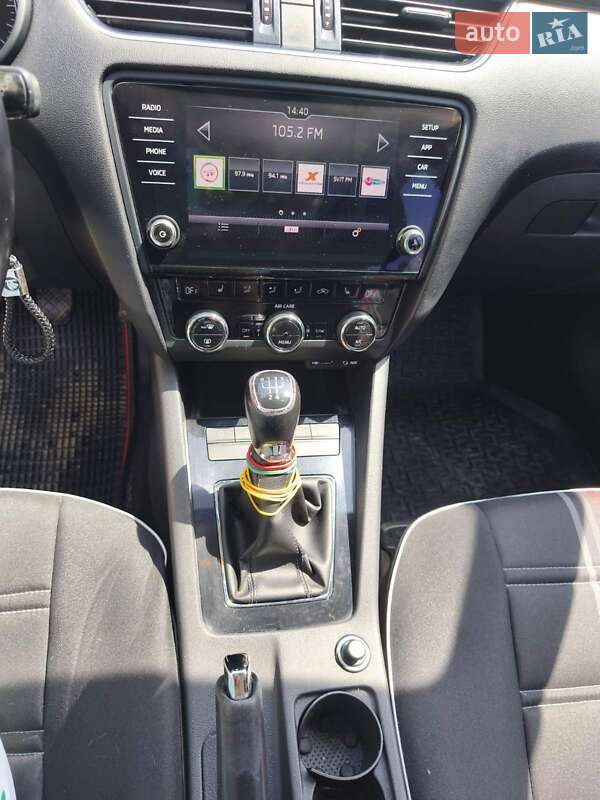 Лифтбек Skoda Octavia 2017 в Ужгороде