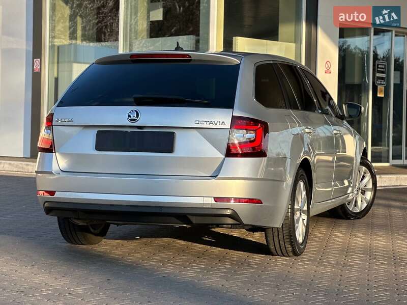 Универсал Skoda Octavia 2019 в Луцке