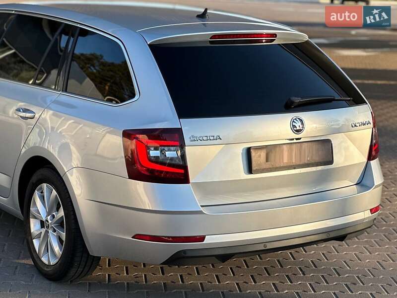 Универсал Skoda Octavia 2019 в Луцке
