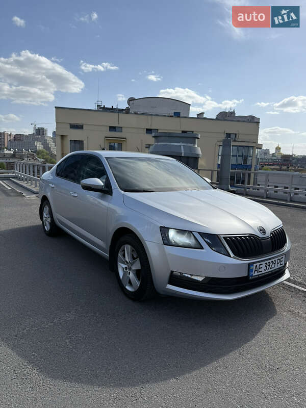 Ліфтбек Skoda Octavia 2017 в Дніпрі