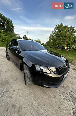 Лифтбек Skoda Octavia 2017 в 