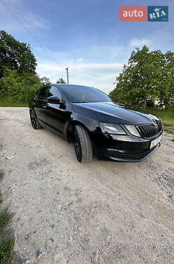 Лифтбек Skoda Octavia 2017 в 