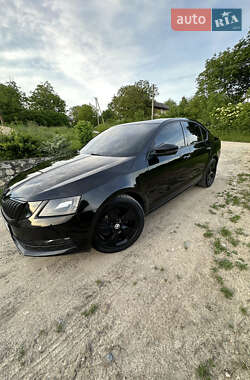 Лифтбек Skoda Octavia 2017 в 