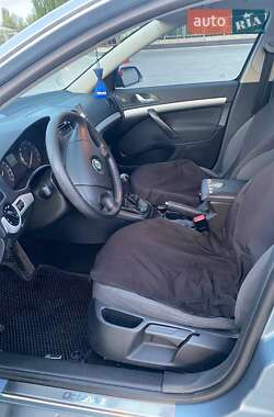 Лифтбек Skoda Octavia 2005 в 