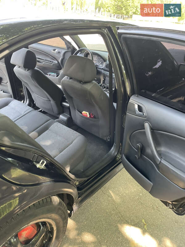 Лифтбек Skoda Octavia 2002 в Сумах