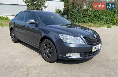 Лифтбек Skoda Octavia 2012 в 