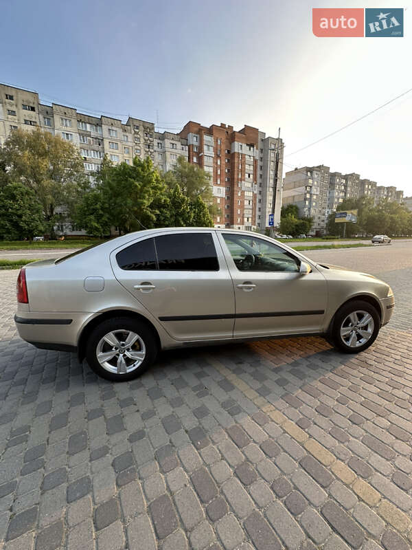 Лифтбек Skoda Octavia 2005 в Хмельницком