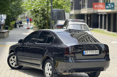 Лифтбек Skoda Octavia 2005 в 