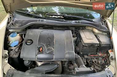 Лифтбек Skoda Octavia 2004 в 