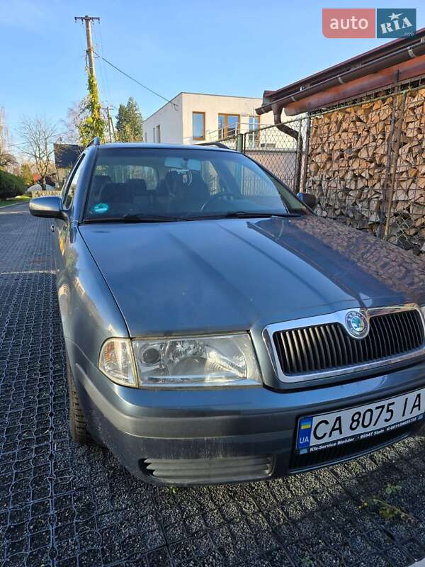 Універсал Skoda Octavia 2004 в Черкасах