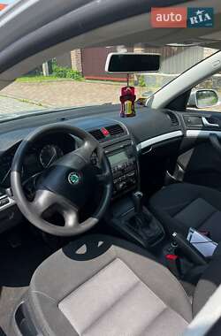 Лифтбек Skoda Octavia 2006 в 