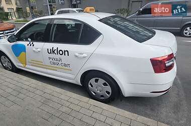 Ліфтбек Skoda Octavia 2018 в 