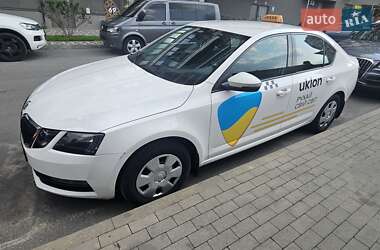 Ліфтбек Skoda Octavia 2018 в 