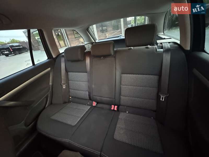 Универсал Skoda Octavia 2010 в Ровно