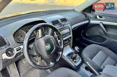 Універсал Skoda Octavia 2011 в 