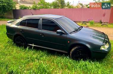 Лифтбек Skoda Octavia 1999 в Сумах
