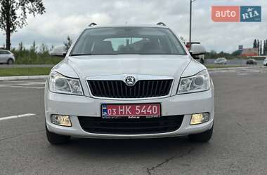 Універсал Skoda Octavia 2011 в 