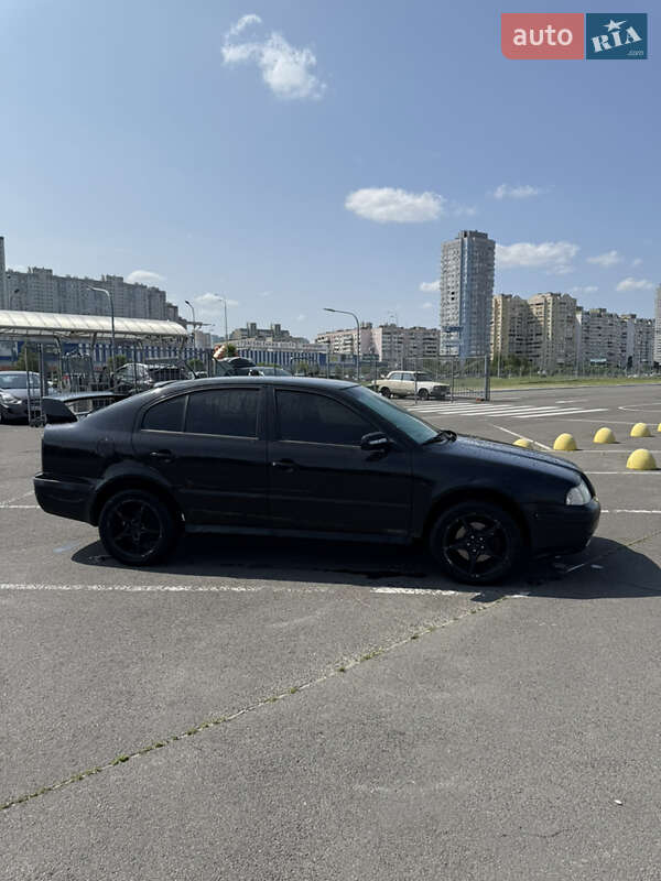 Лифтбек Skoda Octavia 2006 в Киеве