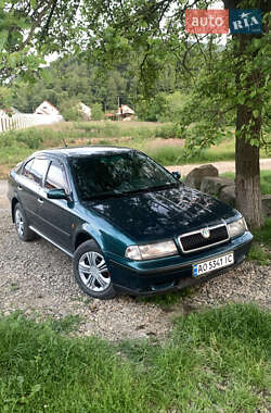 Лифтбек Skoda Octavia 1998 в Виноградове