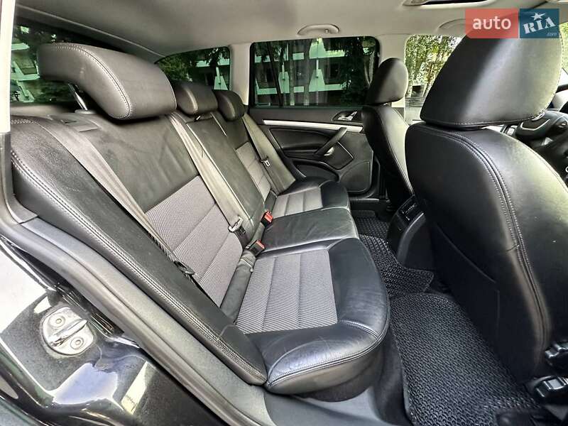 Универсал Skoda Octavia 2010 в Виннице