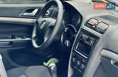 Лифтбек Skoda Octavia 2005 в 