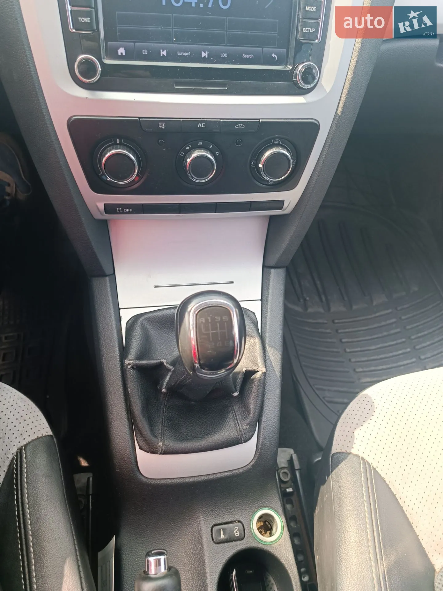 2011 Skoda Octavia - мініатюра 12