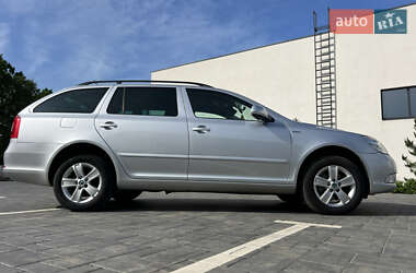 Універсал Skoda Octavia 2012 в 