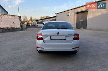 Лифтбек Skoda Octavia 2014 в 