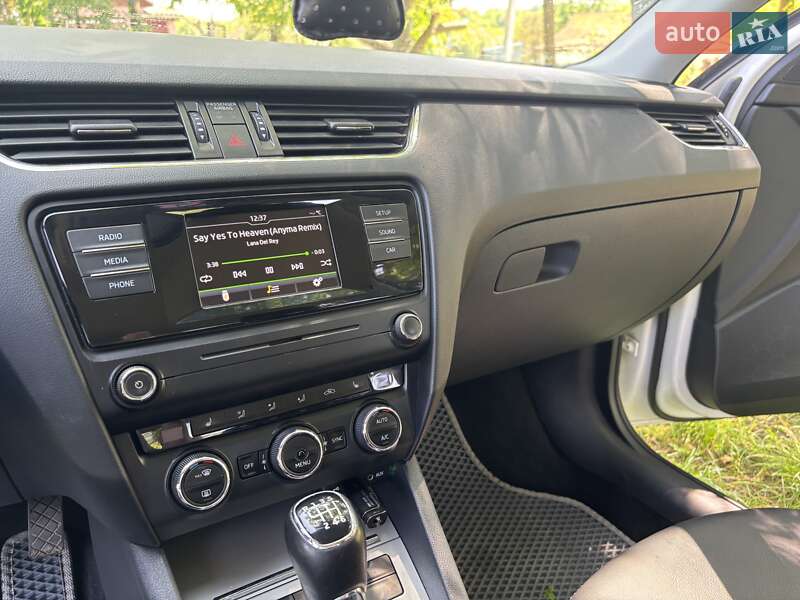 Лифтбек Skoda Octavia 2016 в Умани