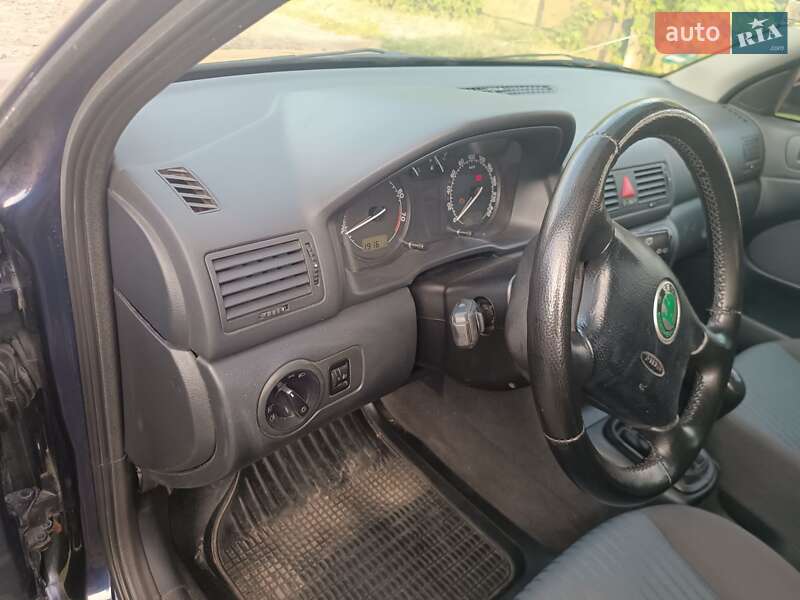 Универсал Skoda Octavia 2005 в Барышевке
