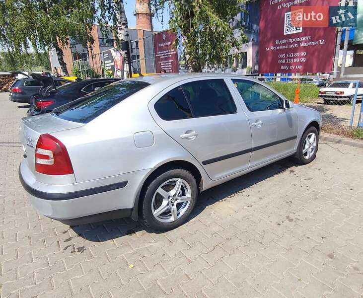 Лифтбек Skoda Octavia 2007 в Черновцах