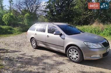 Универсал Skoda Octavia 2010 в 