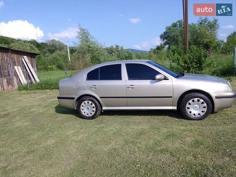 Лифтбек Skoda Octavia 2006 в Дрогобыче