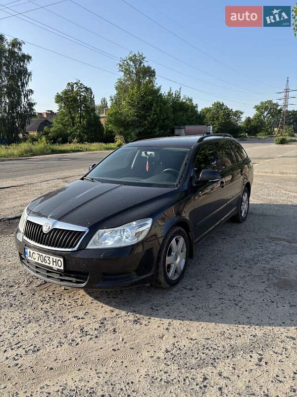 Универсал Skoda Octavia 2010 в Ахтырке