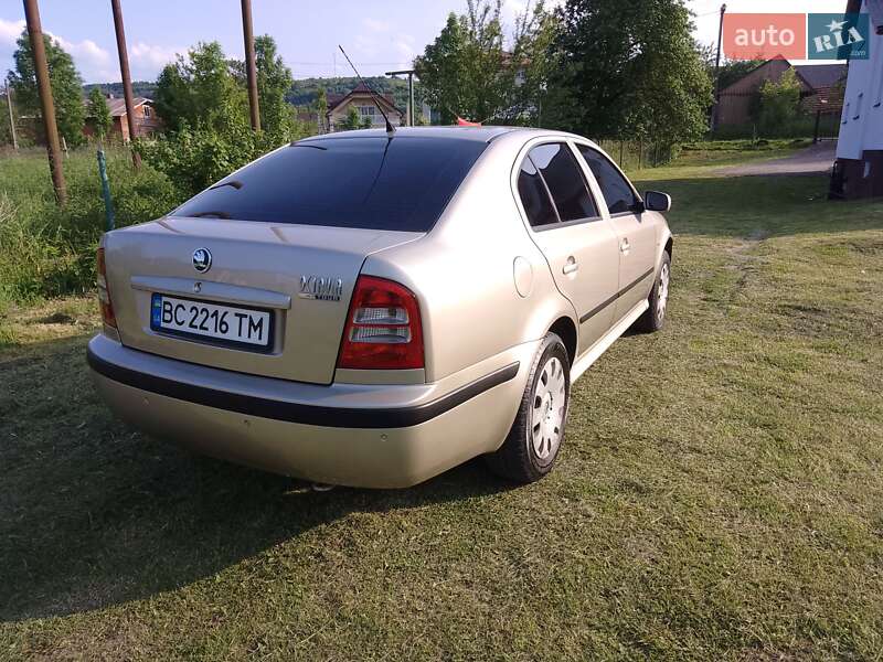 Лифтбек Skoda Octavia 2006 в Дрогобыче